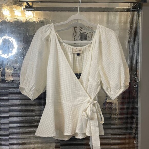 Universal Thread Wrap Shirt - Picture 1 of 2